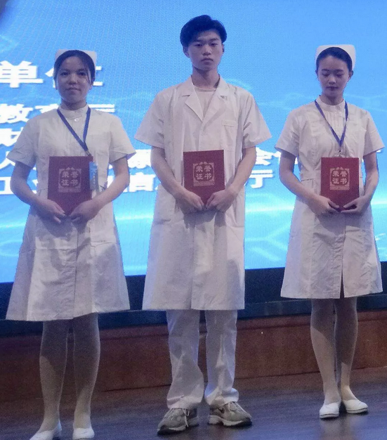 1555568569(1).png