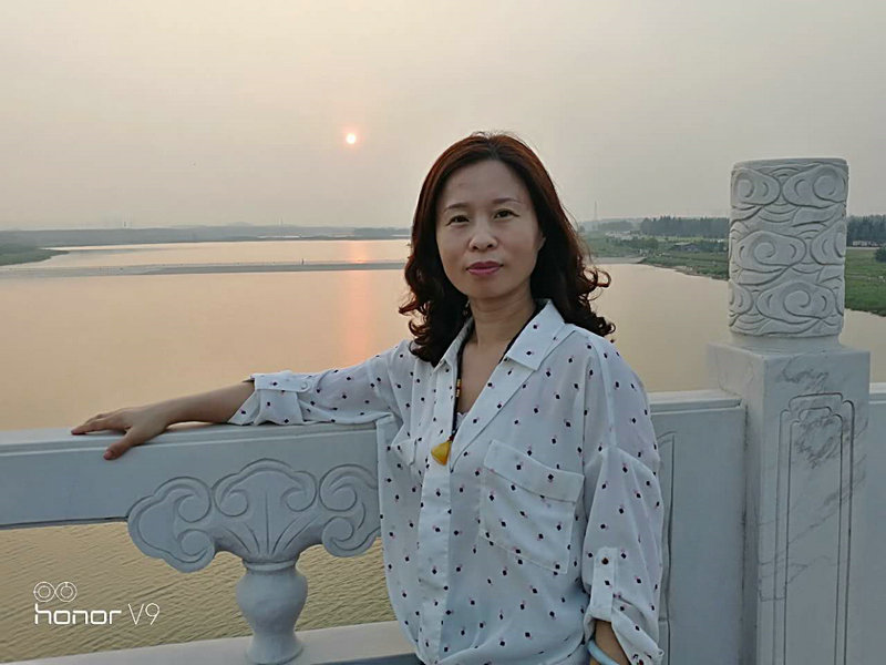 王丽辉.jpg